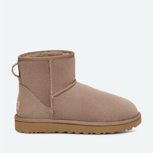 BNIB - UGGS CARIBOU 🤎 UGG Classic Mini ll Boots